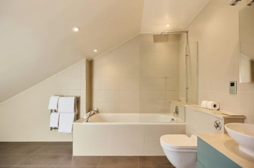 NW3 photo 4