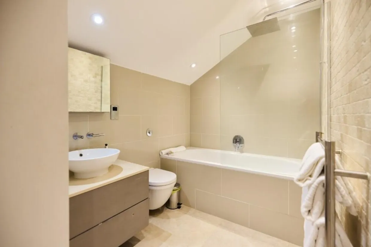 NW3 photo 8