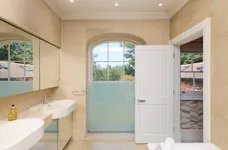 NW3 photo 12