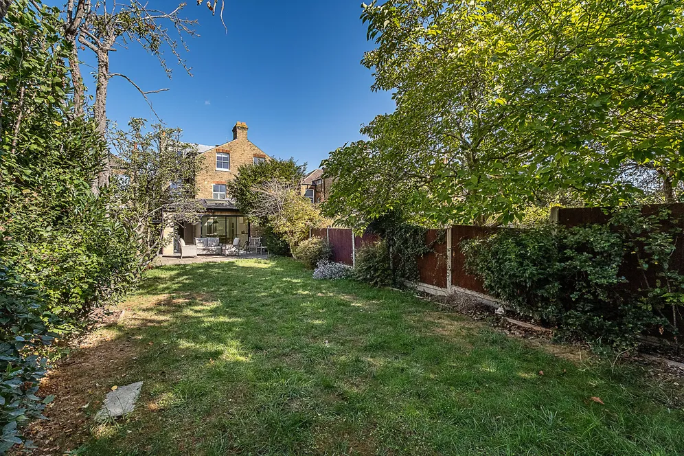 Haydon Park Road, London, SW19 photo 5