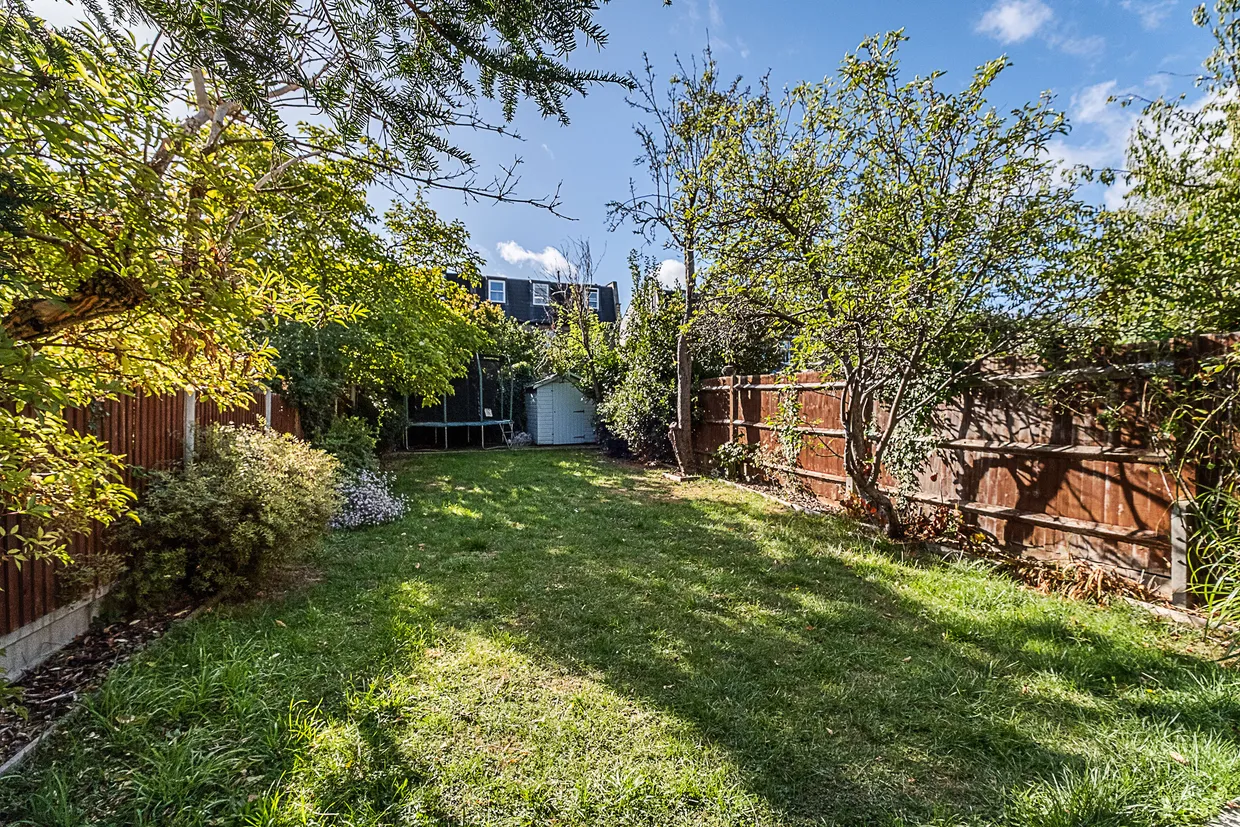 Haydon Park Road, London, SW19 photo 13