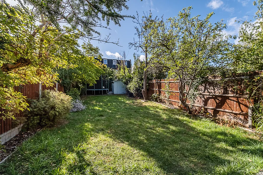 Haydon Park Road, London, SW19 photo 13