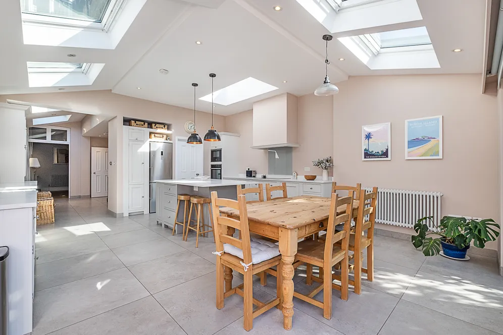 Haydon Park Road, London, SW19 photo 18