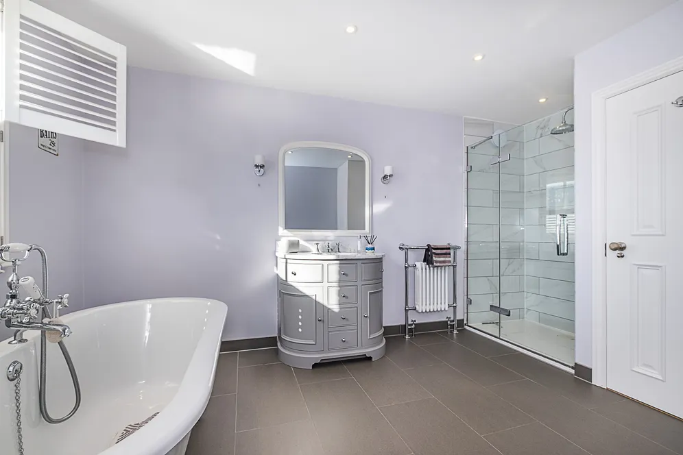 Haydon Park Road, London, SW19 photo 30