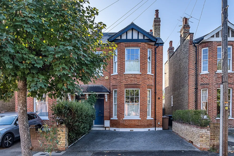 Haydon Park Road, London, SW19 photo 33