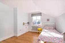 Haydon Park Road, London, SW19 photo 37