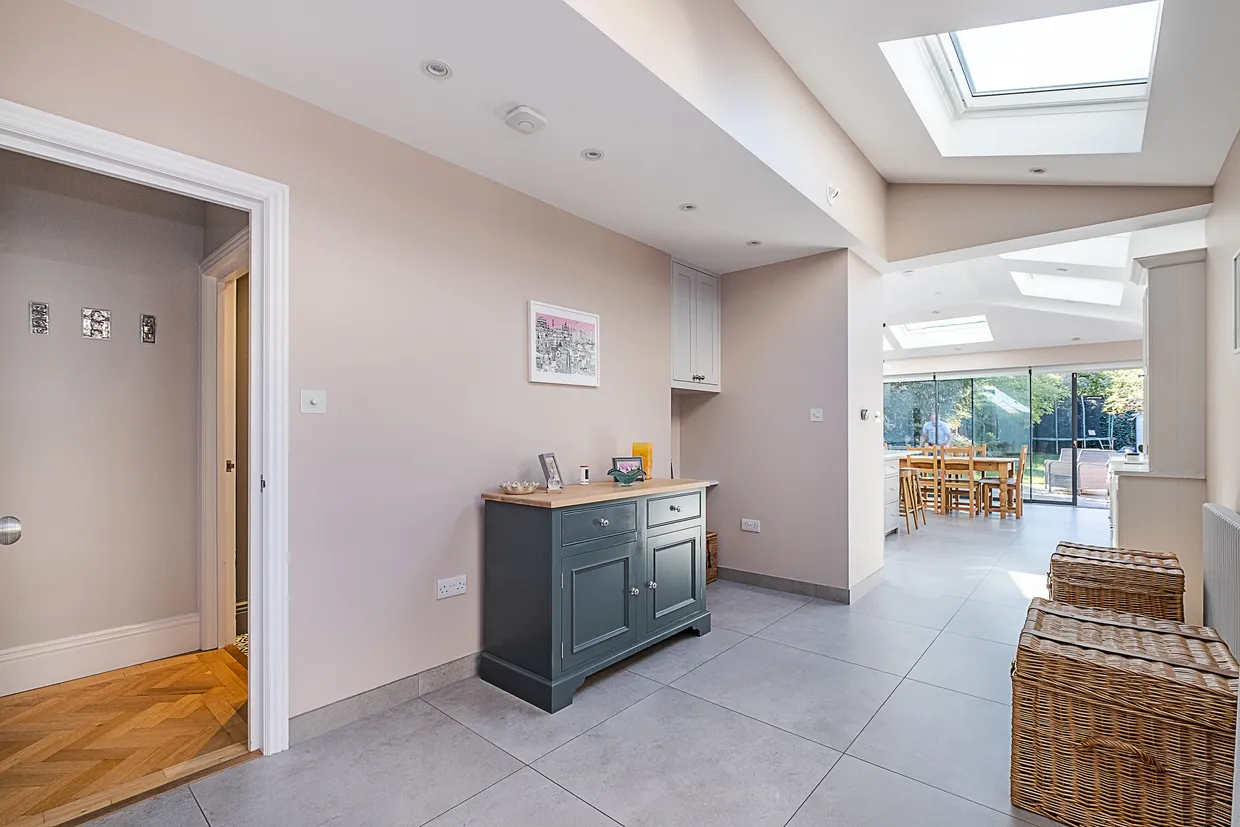Haydon Park Road, London, SW19 photo 38