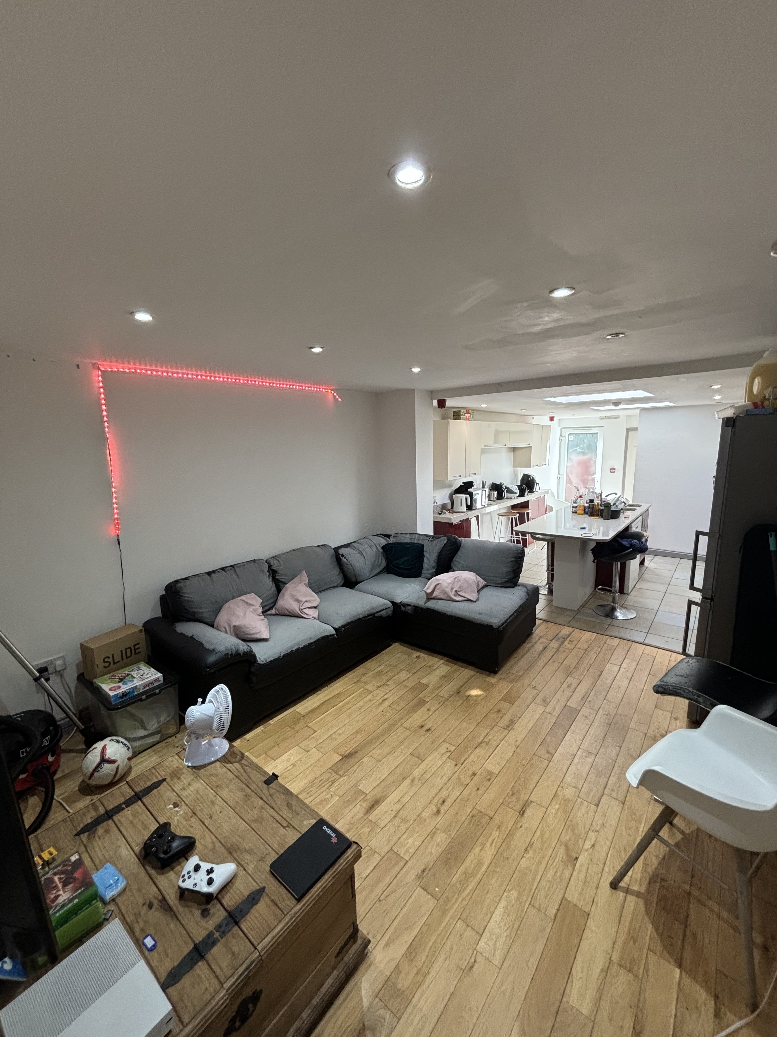 208 Dawlish Road Image 1
