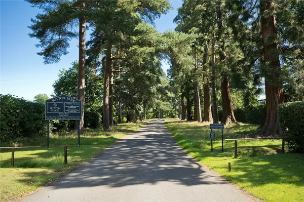 Sutton Park, Sutton Green, GU4 photo 27