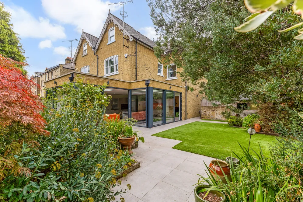 Burlington Road, London, W4 photo 11