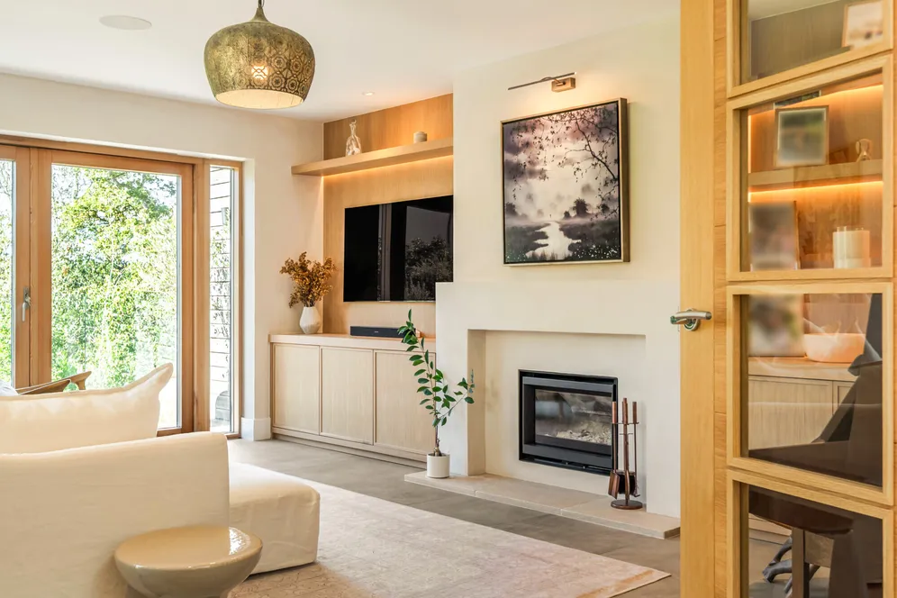Peace Meadow Close, Lower Bourne, Farnham, GU10 photo 3