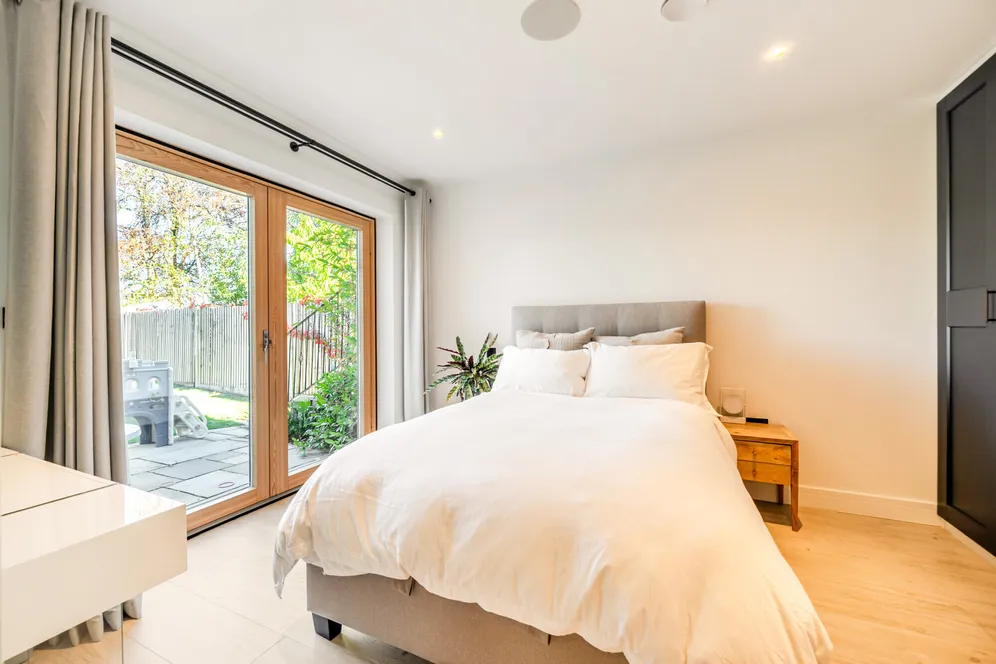 Peace Meadow Close, Lower Bourne, Farnham, GU10 photo 26