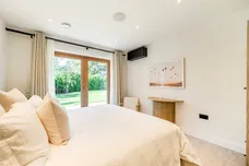 Peace Meadow Close, Lower Bourne, Farnham, GU10 photo 27