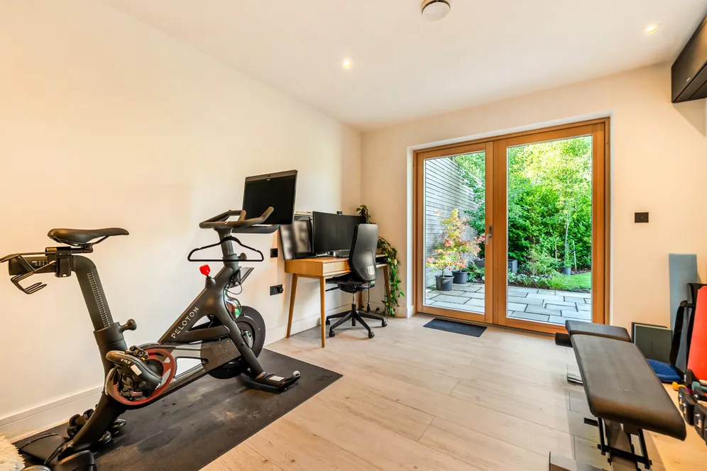 Peace Meadow Close, Lower Bourne, Farnham, GU10 photo 29