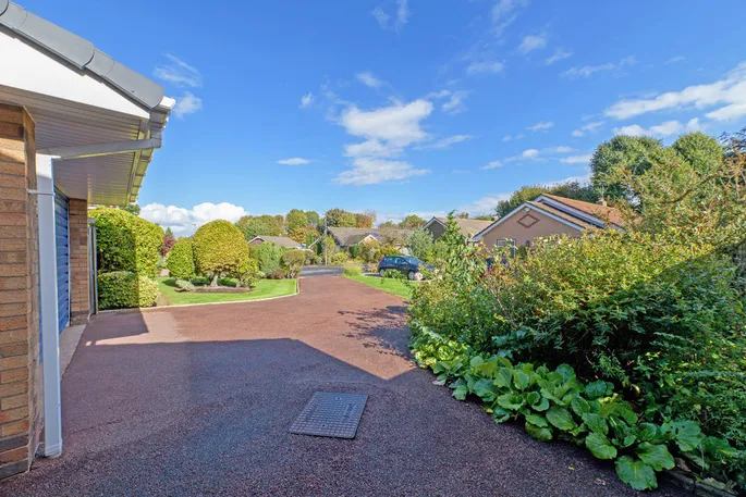 Property carousel image 21