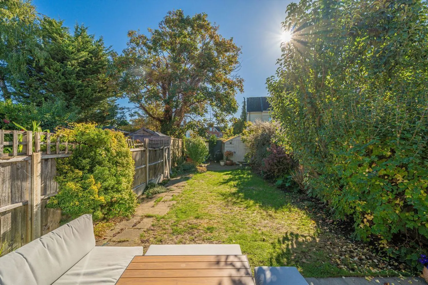 Elmgrove Road, Weybridge, KT13 photo 8