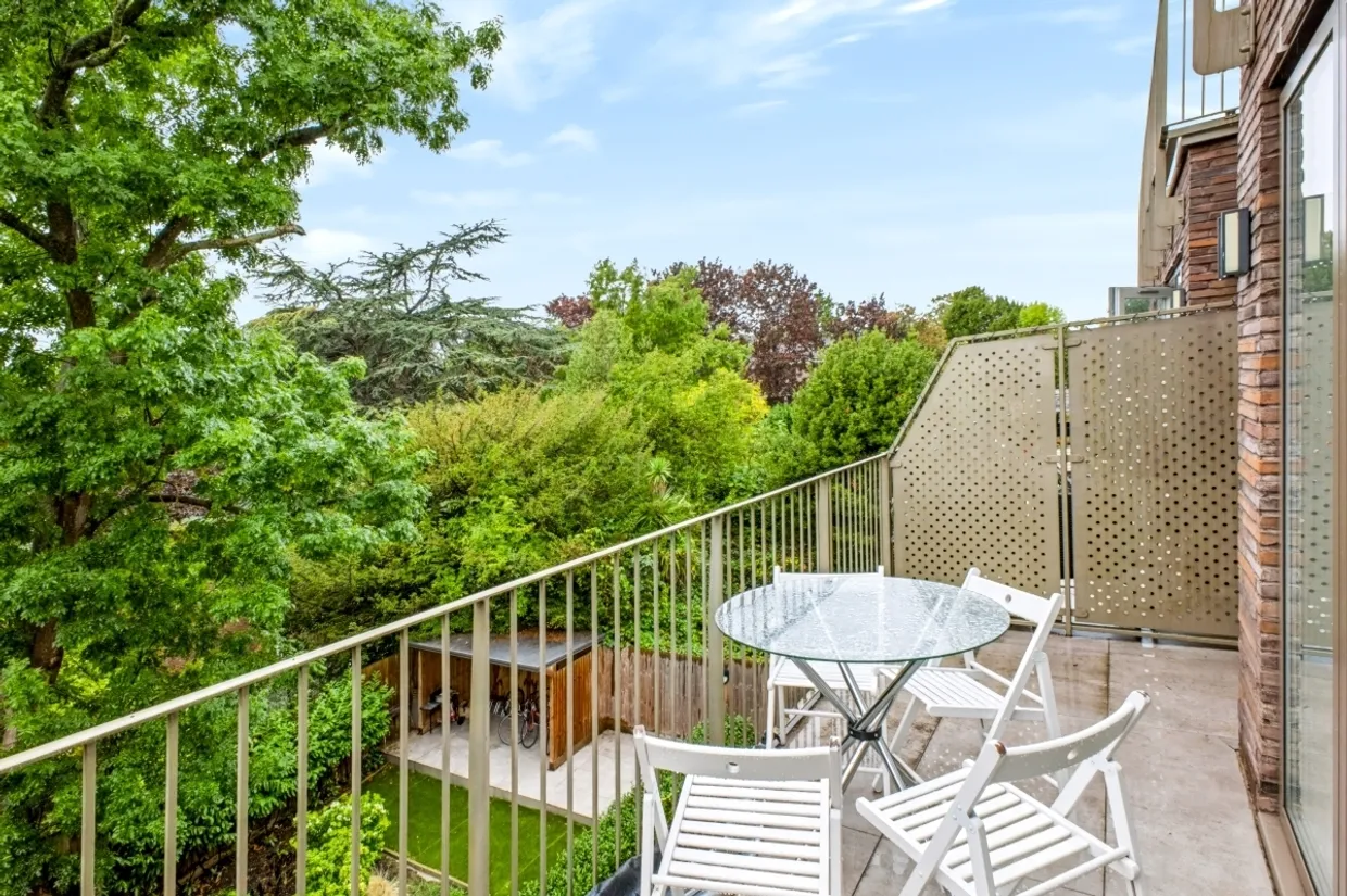 3 Dog Kennel Hill London SE22 photo 3
