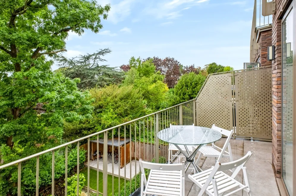 3 Dog Kennel Hill London SE22 photo 3