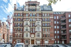 Iverna Court London W8 photo 4
