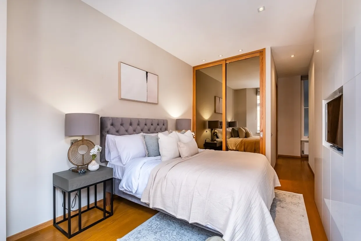 Iverna Court London W8 photo 6