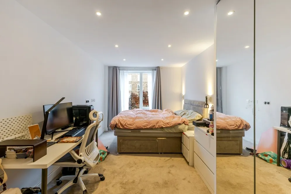 3 Dog Kennel Hill London SE22 photo 8