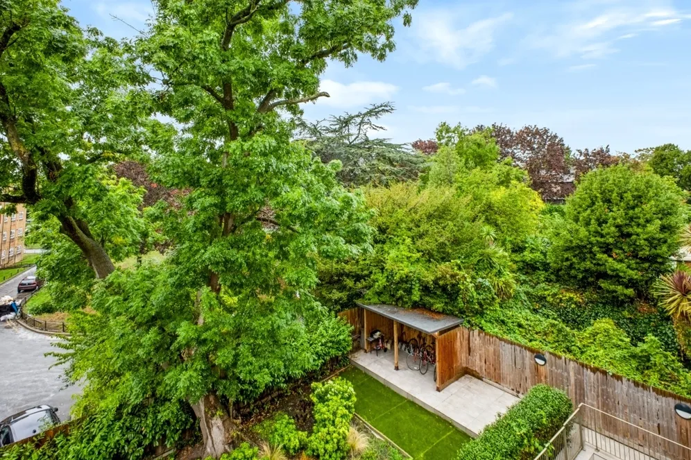 3 Dog Kennel Hill London SE22 photo 11