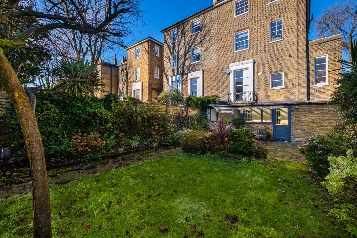Camden Square London NW1 photo 13