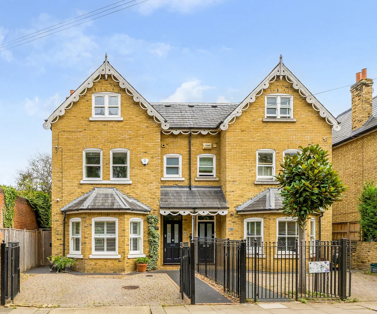 Burlington Road, London, W4 photo 1