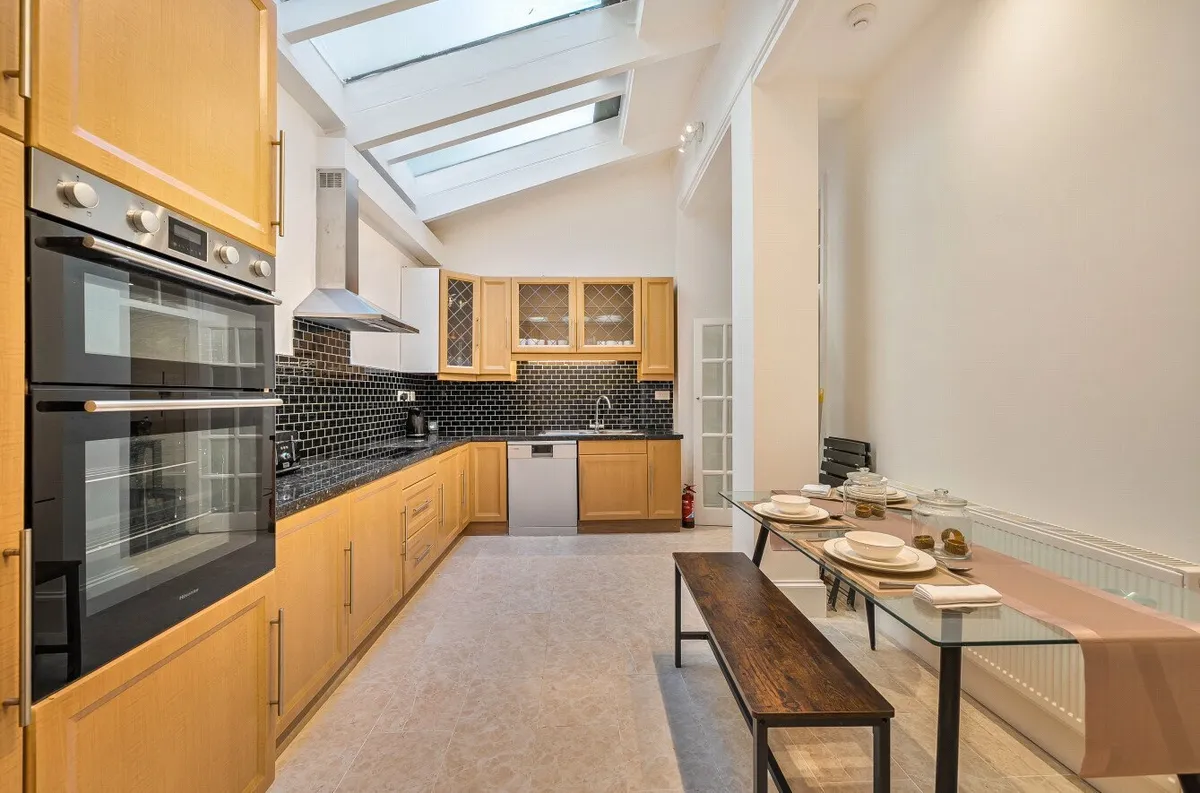 Elvaston Mews, South Kensington, London, SW7