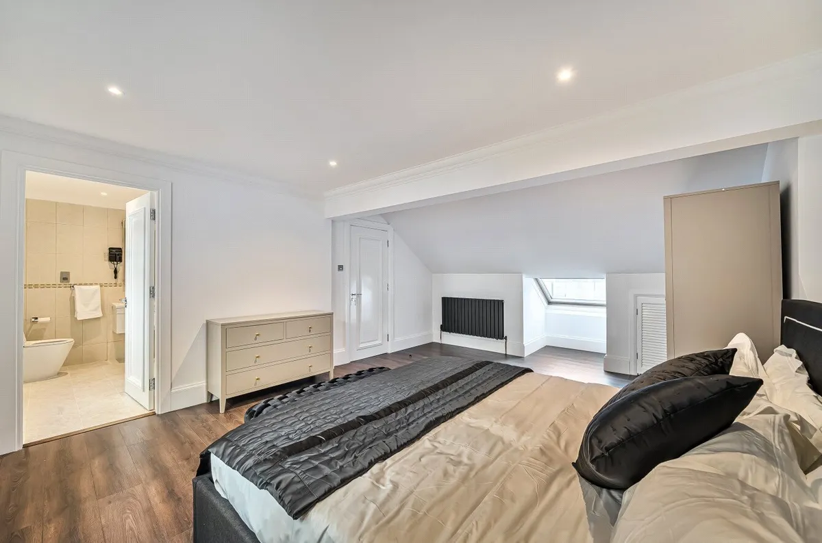 Elvaston Mews, South Kensington, London, SW7