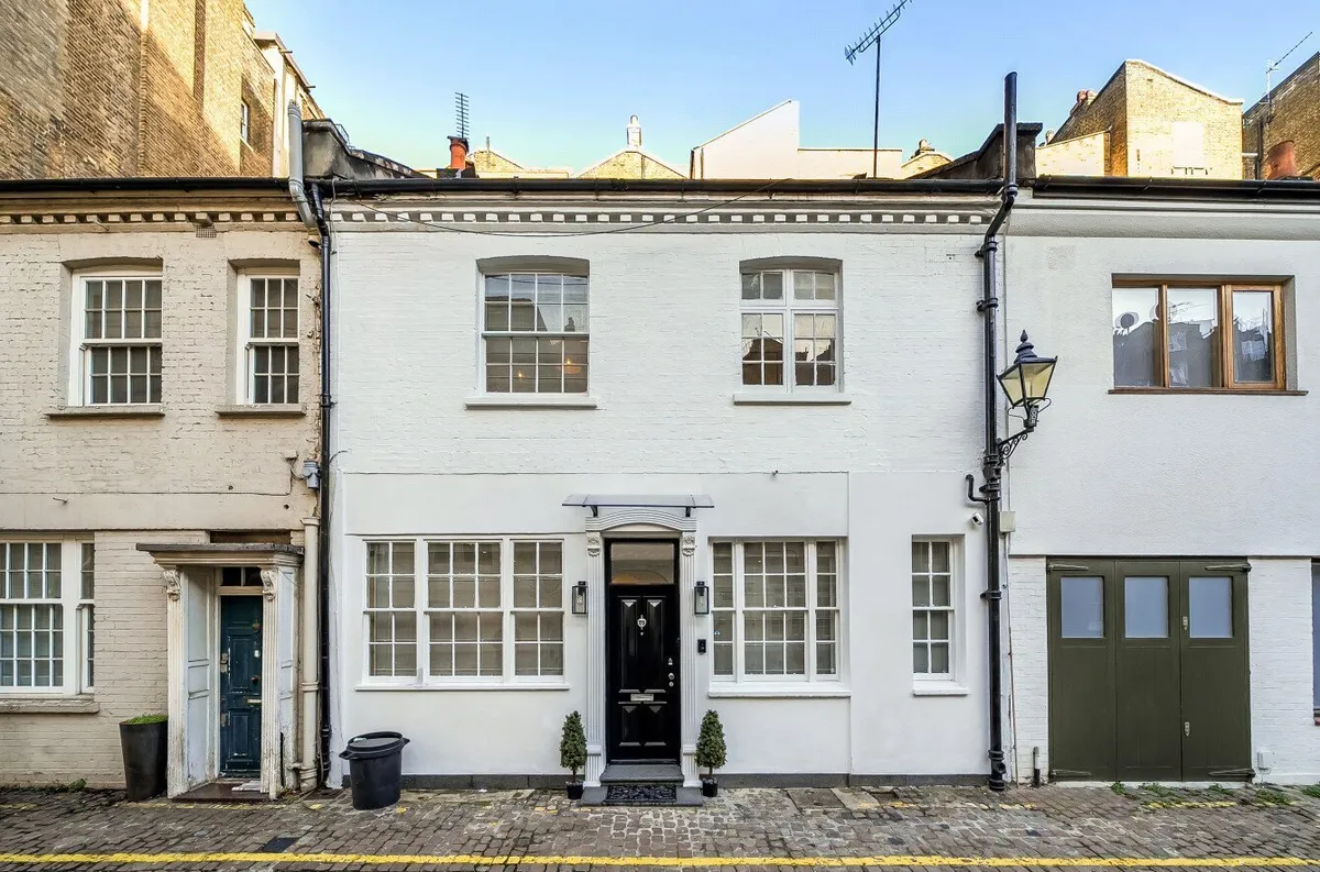 Elvaston Mews, South Kensington, London, SW7