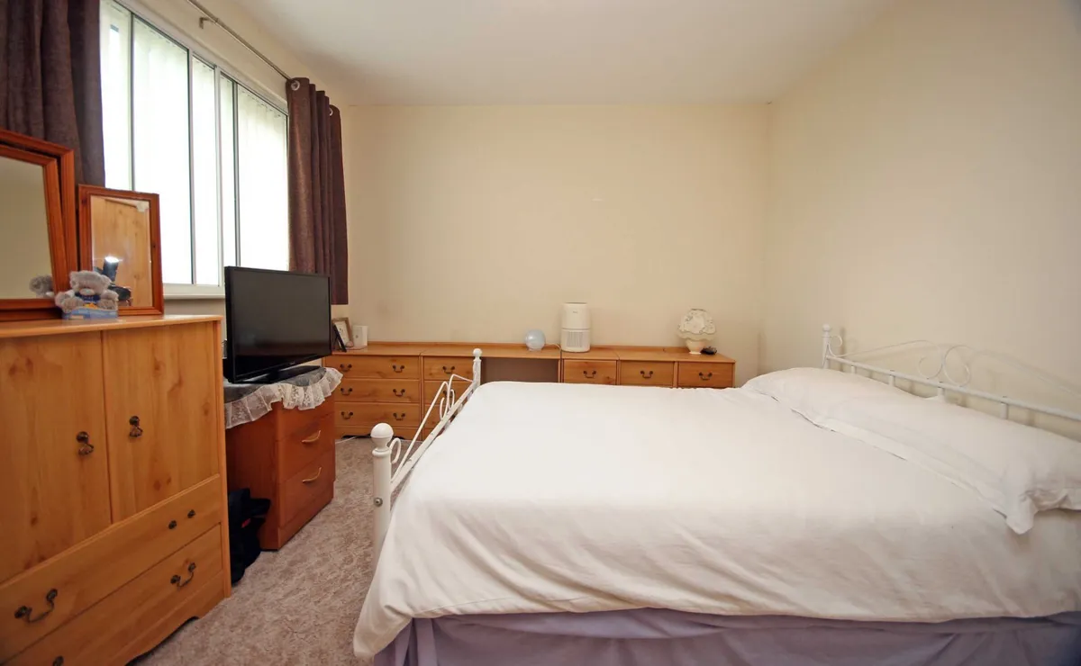 Ty Croes, Isle of Anglesey, LL63