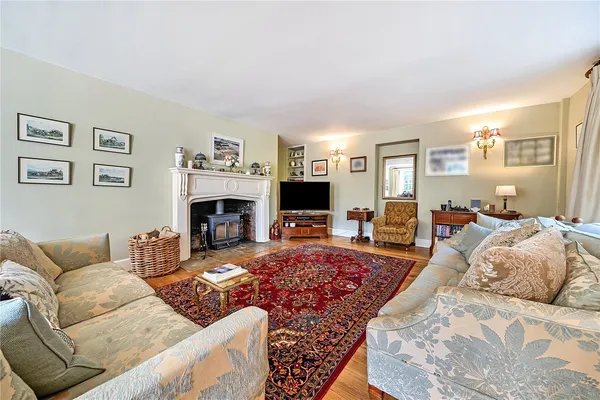 Elwes Way, Great Billing Village, NN3 photo 6