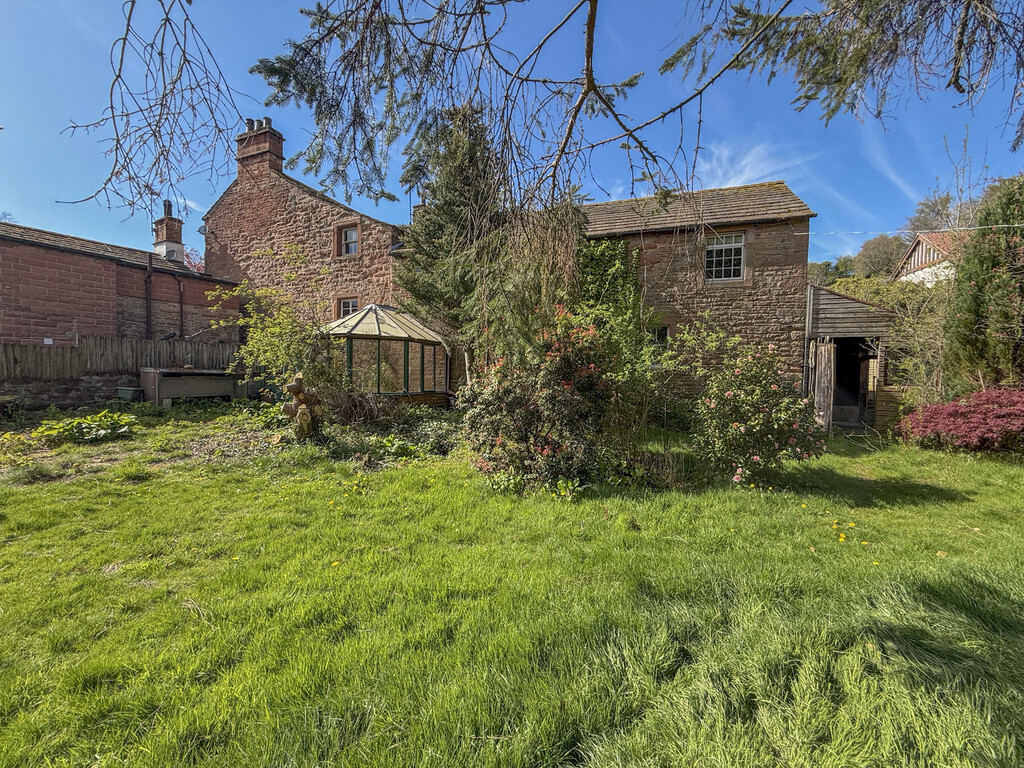 Manor House, Kirkoswald Image 2