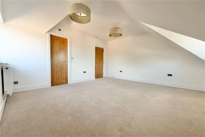 Property carousel image 33