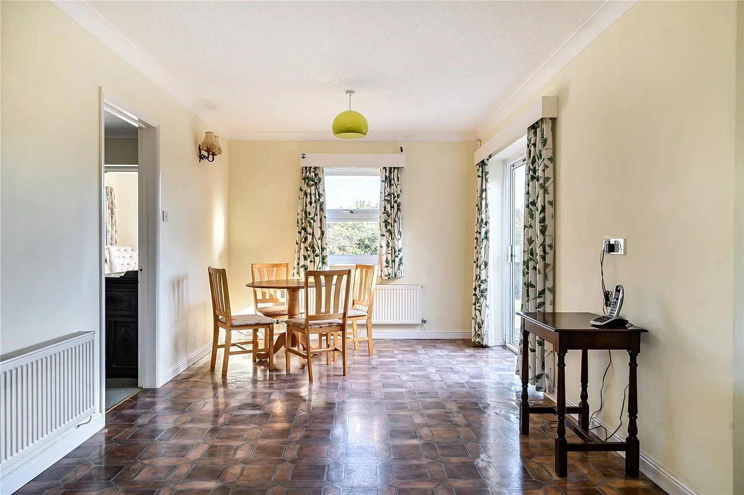 Tatham Court, Taunton, TA1 photo 8