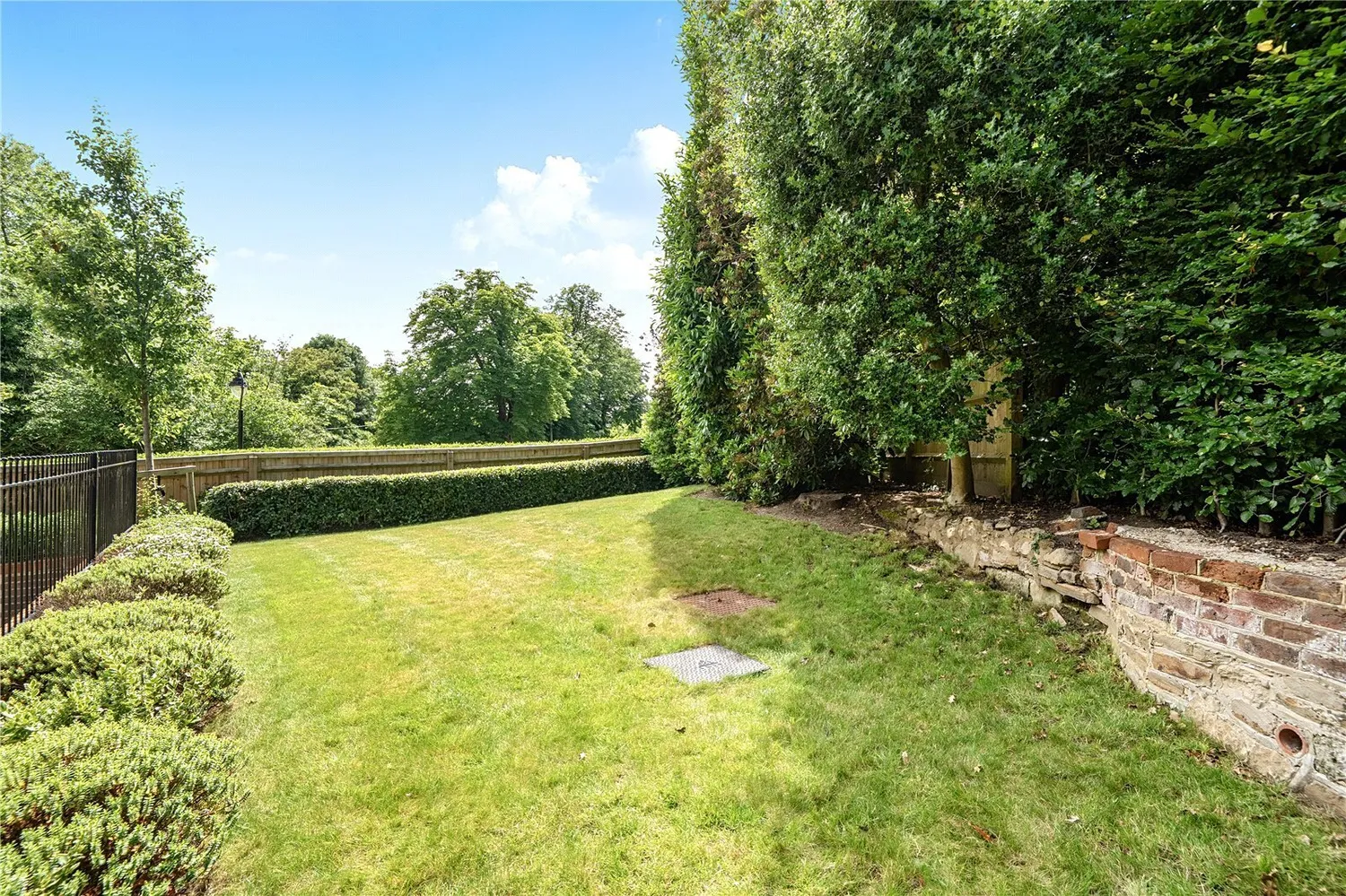 Church Lane, Haslemere, GU27 photo 3