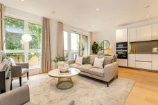 Broom Road, Teddington, TW11 photo 2