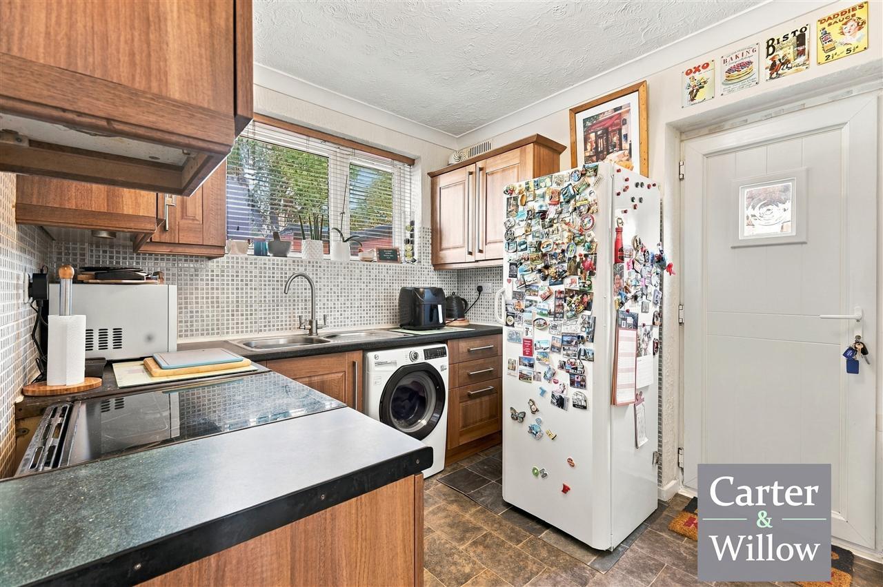 Woodshire Road, Dagenham, Essex Image 7