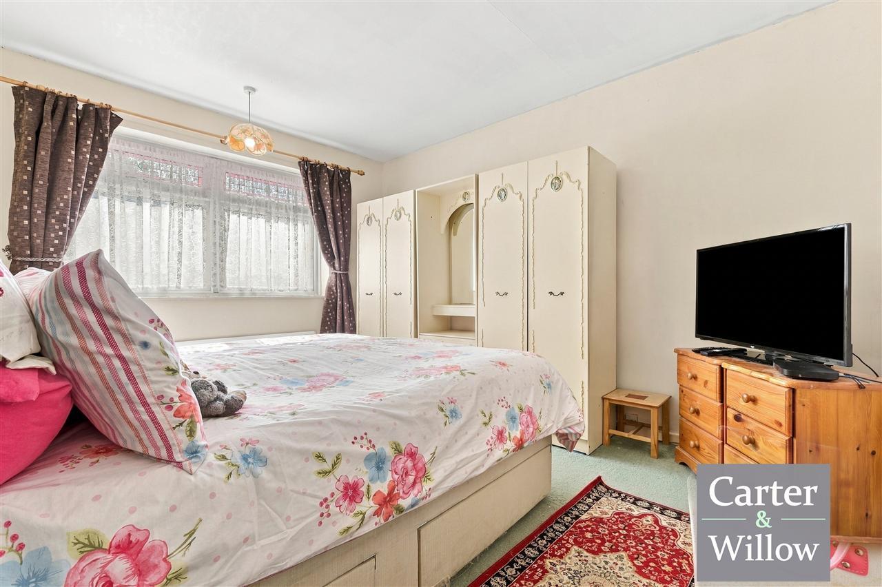 Woodshire Road, Dagenham, Essex Image 11