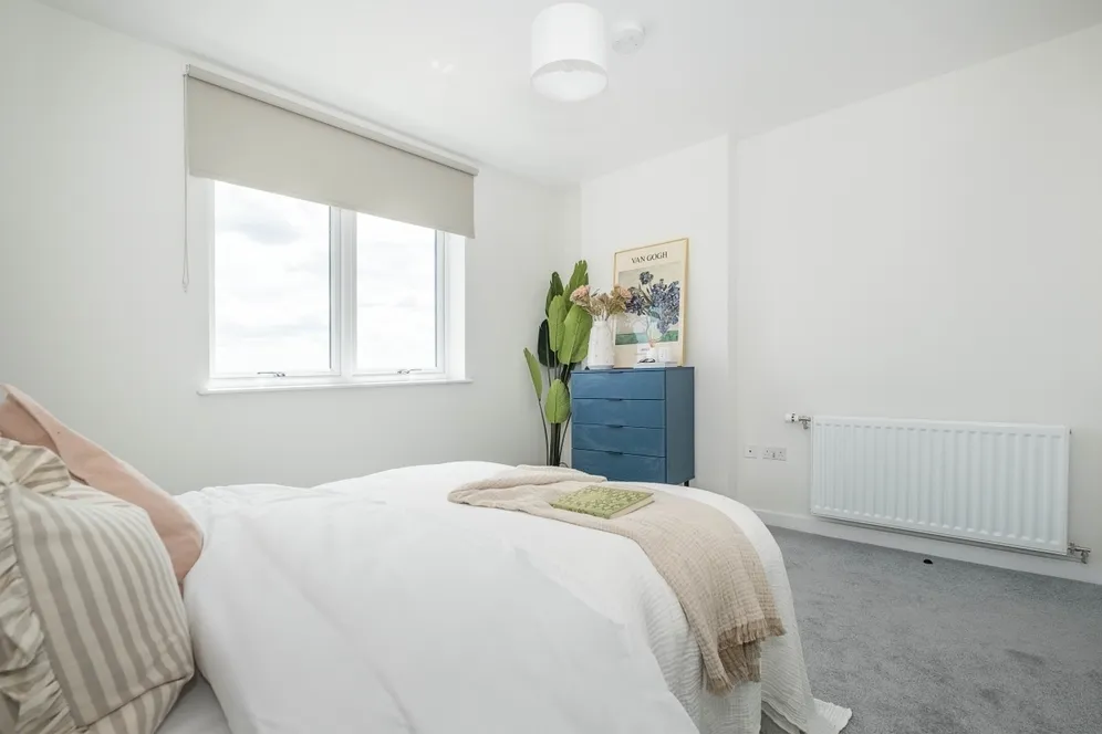 Elmsleigh Road Staines TW18 photo 8