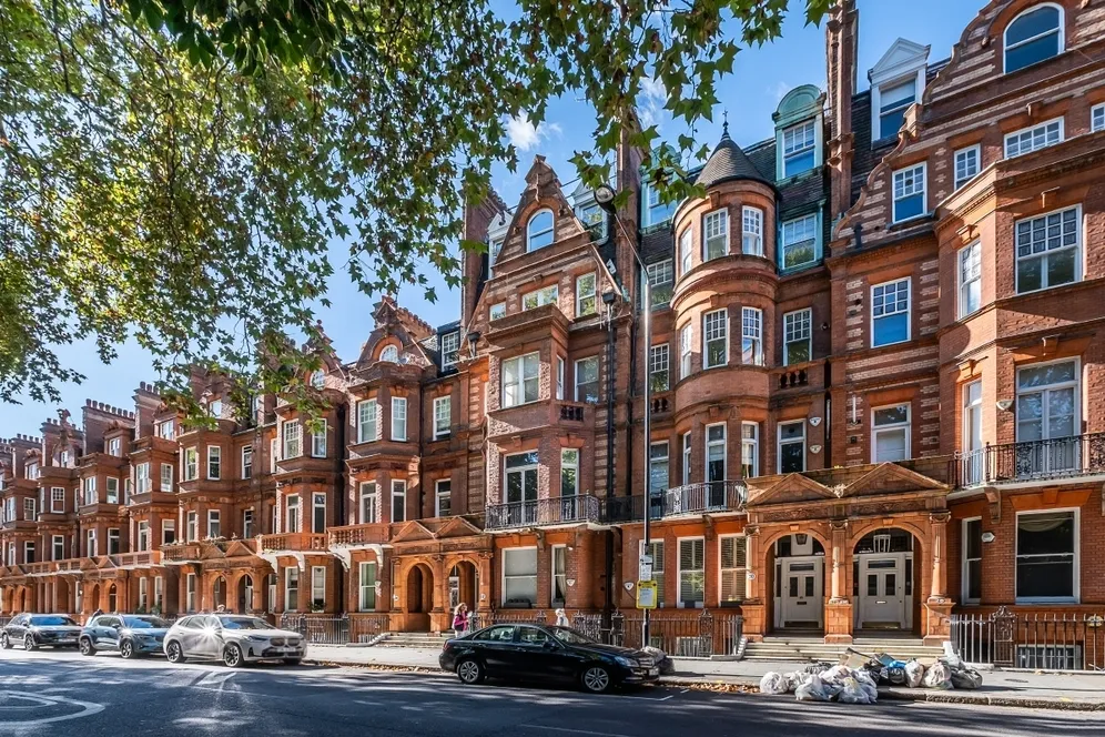 Lower Sloane Street London SW1W photo 28