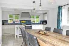 The Street, Upper Farringdon, GU34 photo 2