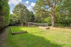 Byfleet Road, Cobham, KT11 photo 23