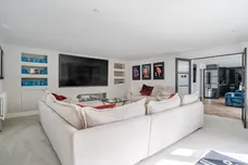Byfleet Road, Cobham, KT11 photo 11