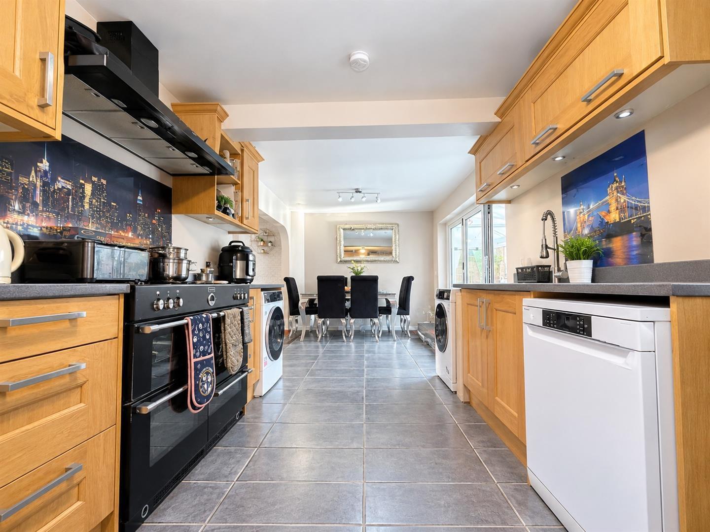 Boulters Close, Slough Image 5