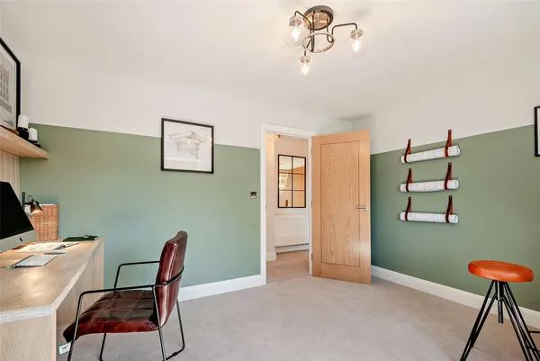 The Oak, Leckhampton, GL53 photo 5