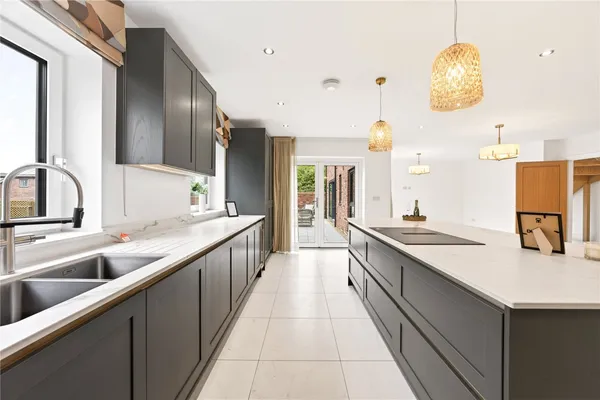 The Elm, Leckhampton, GL53 photo 8