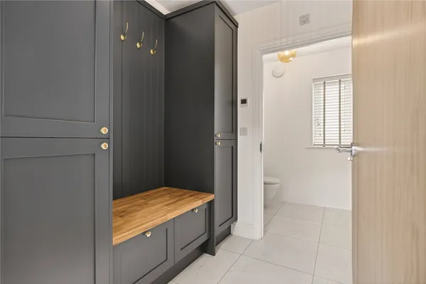 The Elm, Leckhampton, GL53 photo 15