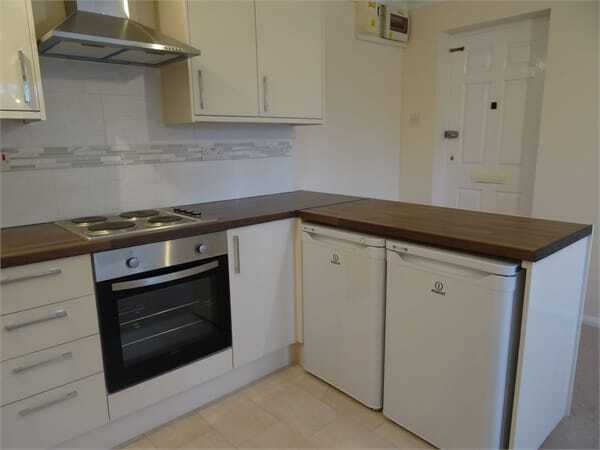 Upshire Gardens, The Warren, Bracknell, RG12 Image 5